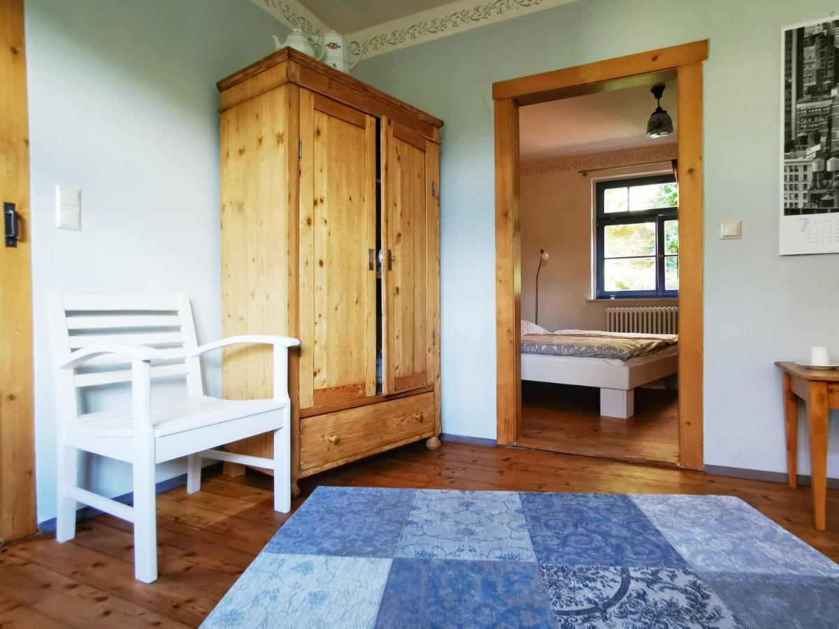 Charmantes Apartment Siebenschlaefer - Ferienwohnung Cafe 7 Weida Екстериор снимка